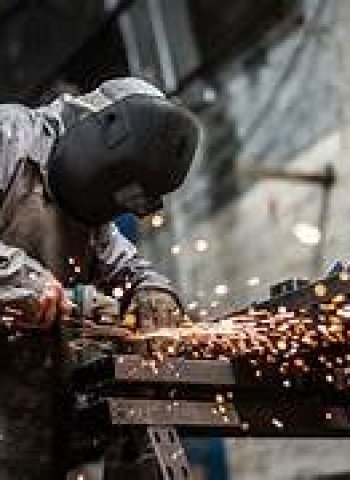 Nasib Pekerja Indonesia di Tahun 2024: Tantangan dan Harapan