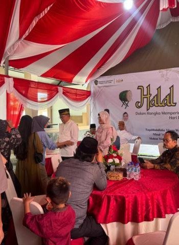 Open House Idul Fitri 1446 H: Wali Kota Pekanbaru Sambut Warga di Rumah Dinas