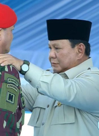 Prabowo Ingatkan Prajurit Muda TNI untuk Tidak Melupakan Sejarah Kelam Indonesia
