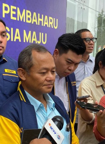 Prabowo Anugerahi Bintang Mahaputera kepada Bahlil, Golkar Tegaskan Bukti Kepercayaan Tinggi