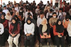 Generasi Z dan Tantangan Dunia Kerja: Antara Overqualified dan Underqualified