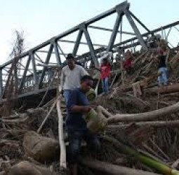 TNI AL Bangun Jembatan Darurat di Sumbar: Membuka Akses Wilayah Terisolir