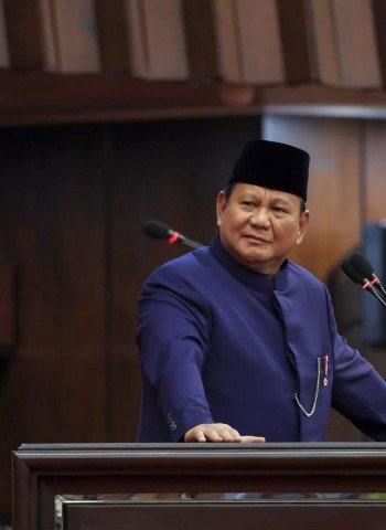Presiden Prabowo Tandatangani Tiga Produk Hukum Strategis untuk Investasi Nasional