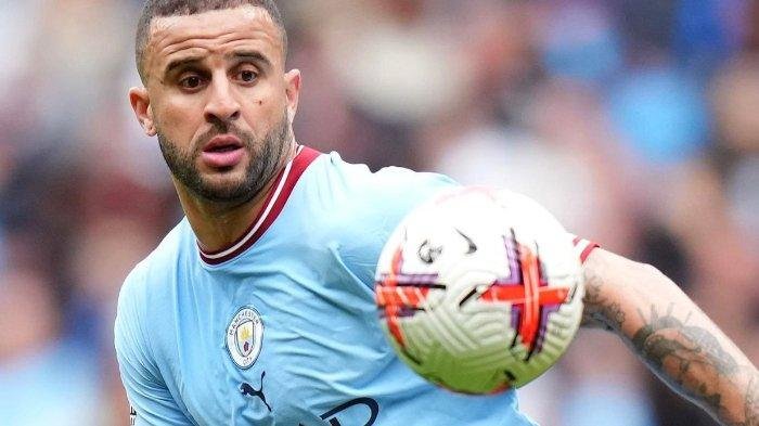 Kyle Walker dan Potensi Hijrah ke AC Milan dan Feyenoord: Tinjauan dan Dampak