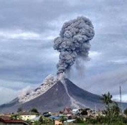 Bencana Alam di Awal Tahun 2025: Erupsi Gunung Api dan Banjir Melanda Indonesia