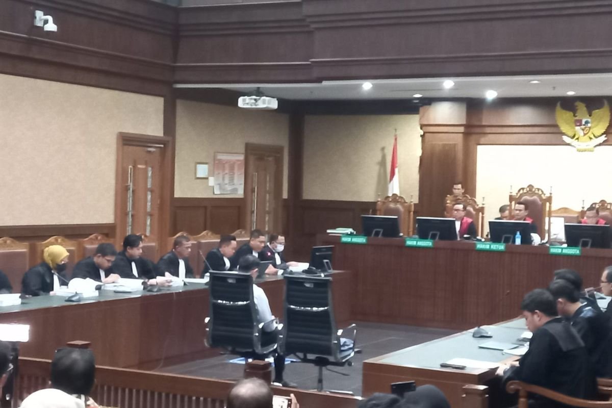 Thomas Lembong Perlu Waktu Cermati Replik Jaksa dalam Sidang Korupsi Impor Gula