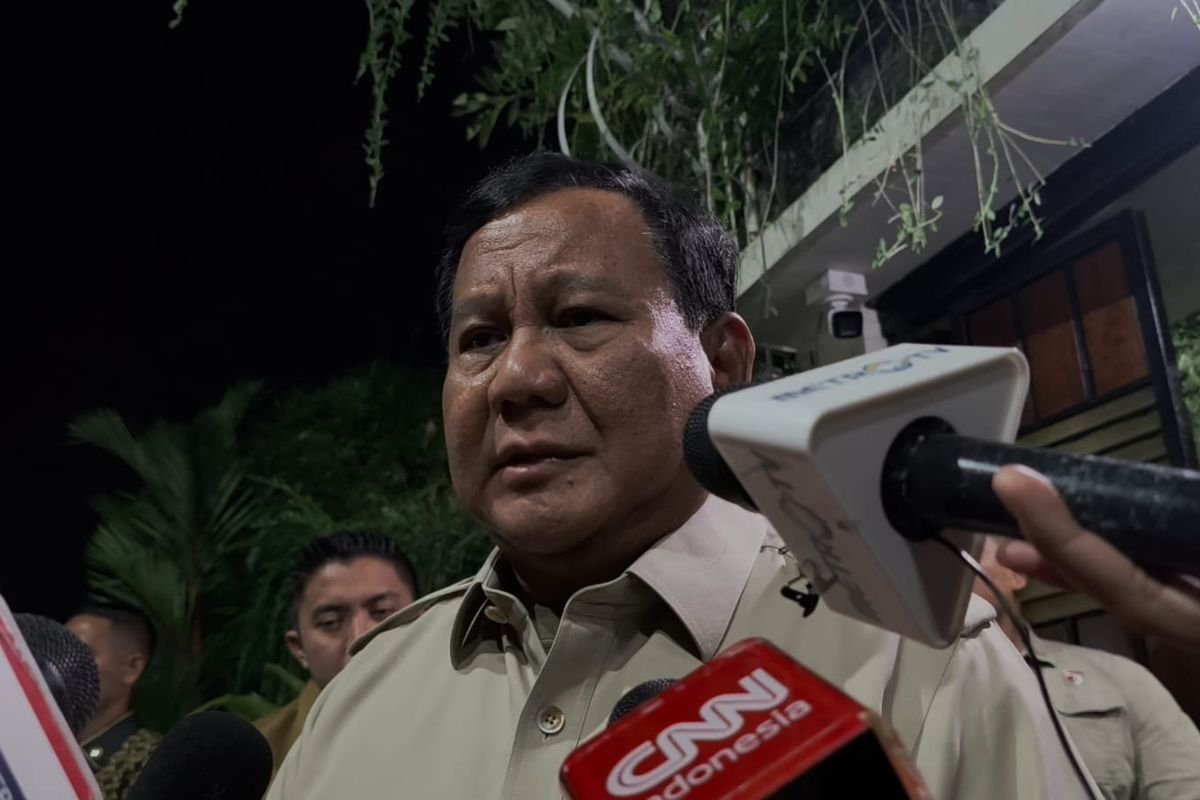 Hasil Kunjungan Kerja Luar Negeri Menjadi Bahasan Pertemuan Prabowo Subianto dengan Jokowi