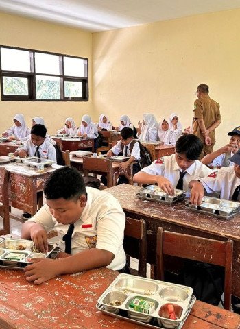 Dapur MBG Menjadi Dinamo Ekonomi Bernilai Miliaran Rupiah