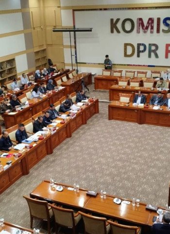 MK Dihadapkan dengan Pertanyaan Tajam dari Komisi III Mengenai Anggaran Pemilu Rp 130 Miliar