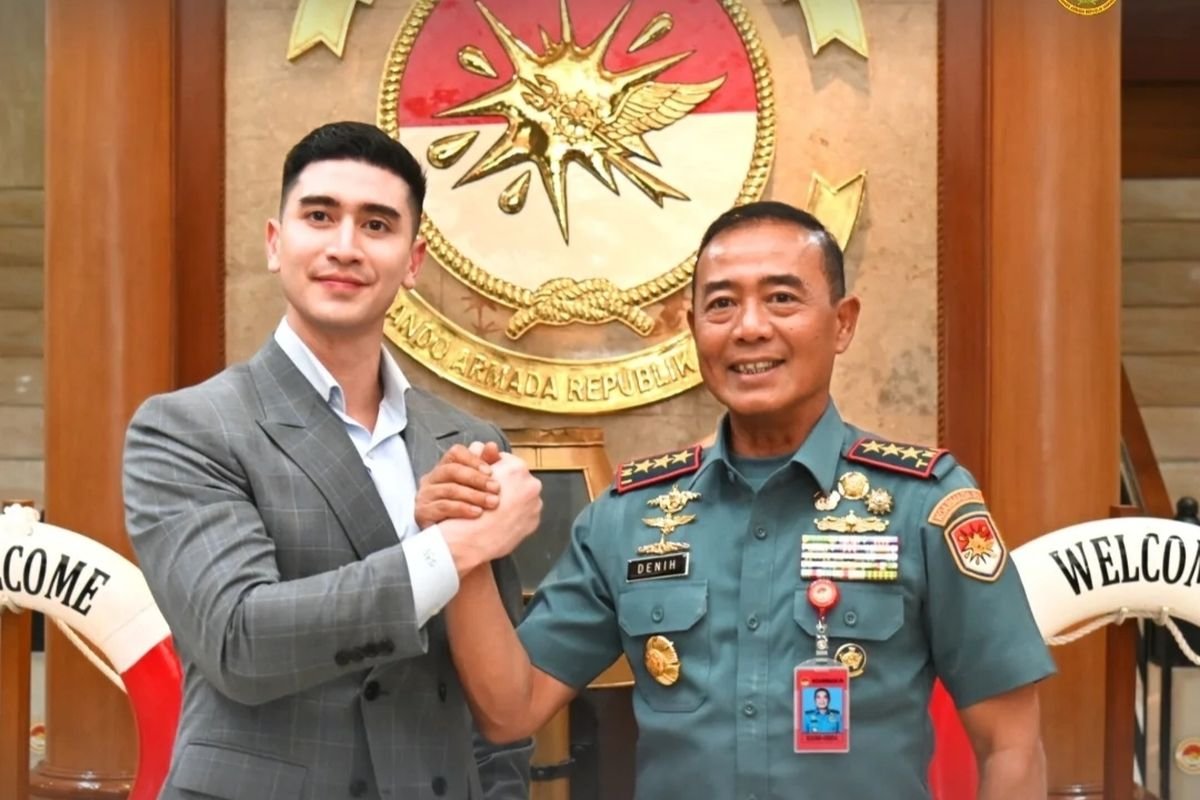 TNI Angkatan Laut Angkat Verrell Bramasta sebagai Duta Maritim