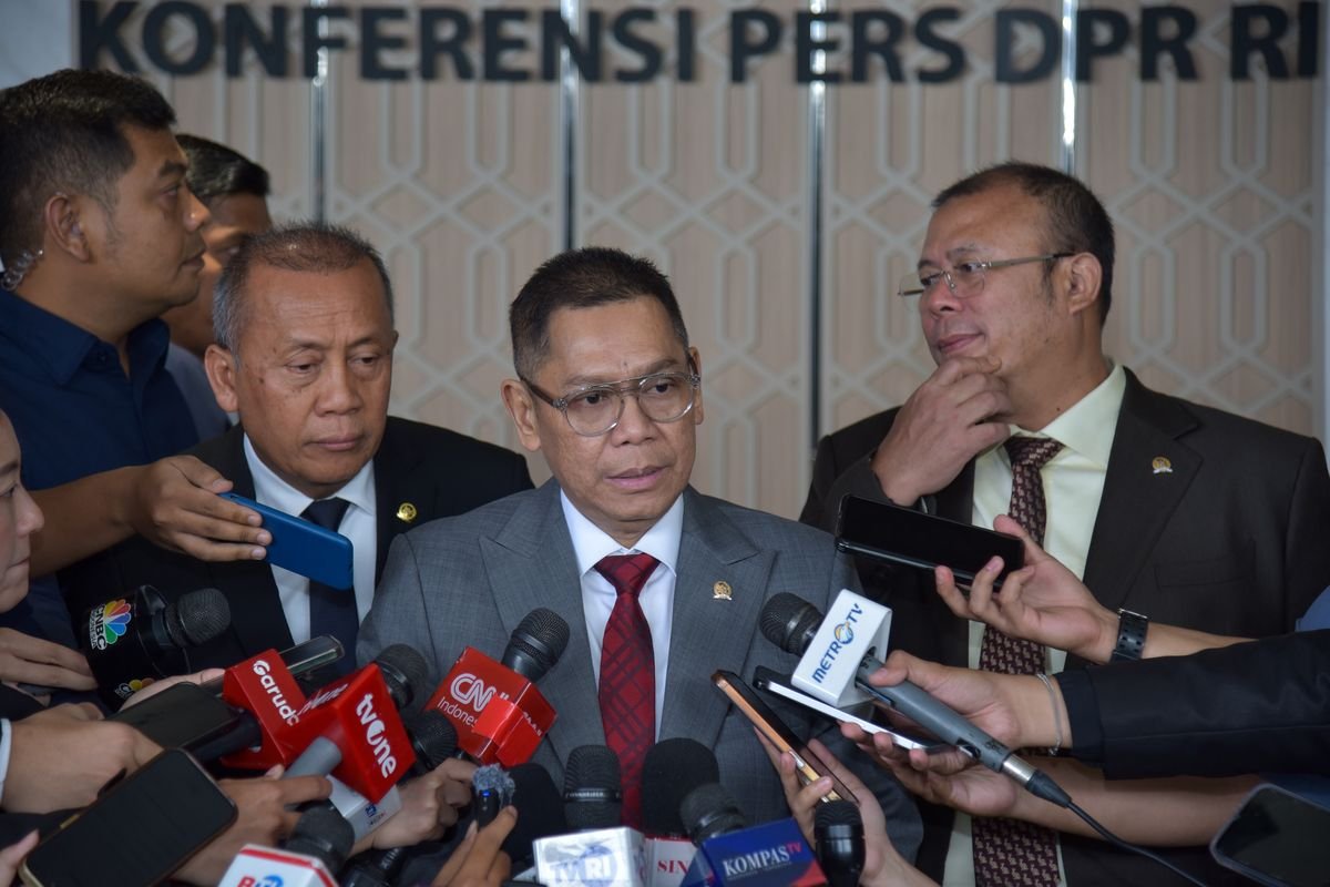 DPR Tegaskan Tak Akan Bahas Revisi UU MK Terkait Putusan Pemilu Terpisah