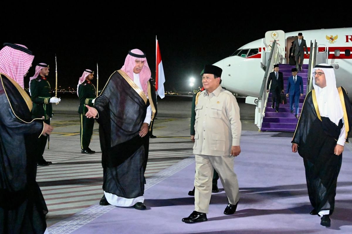 Pemerintah Arab Saudi Sambut Kehadiran Prabowo dengan Upacara Resmi