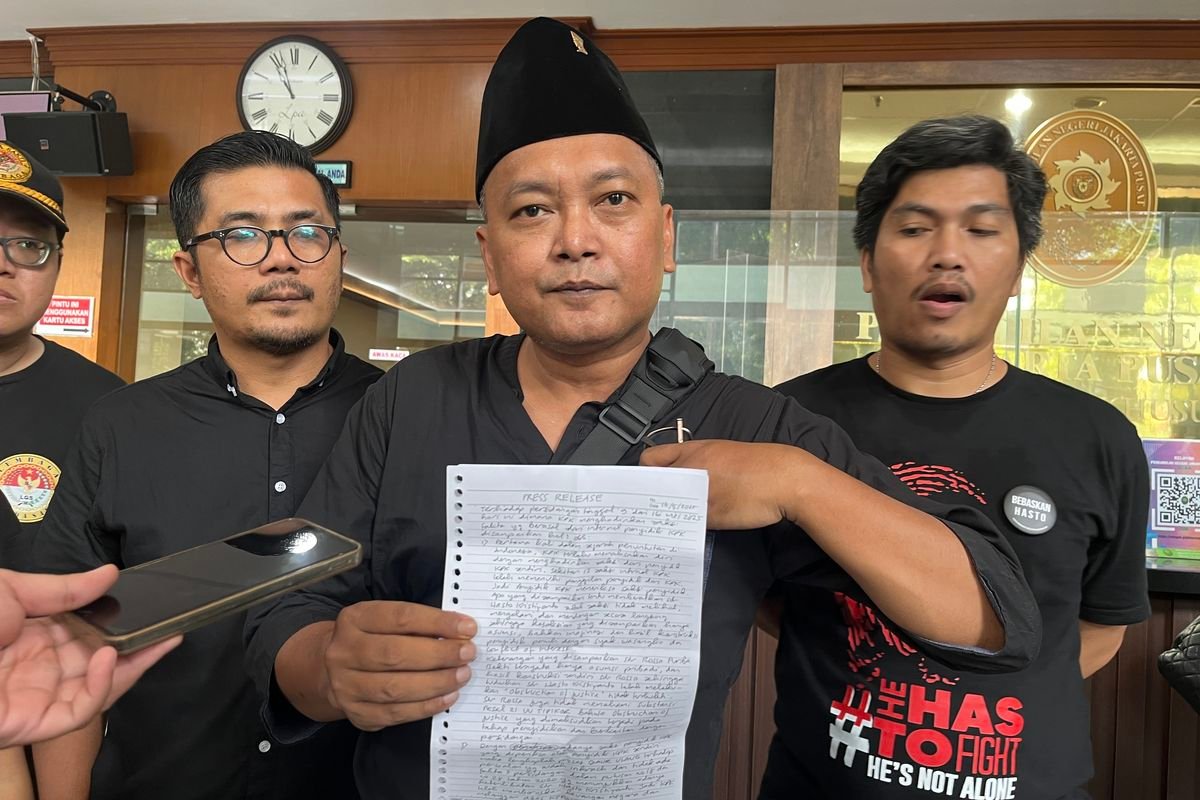 Gibran angkat suara soal pemecatan Effendi Simbolon, PDI-P tetap fokus pada perolehan suara