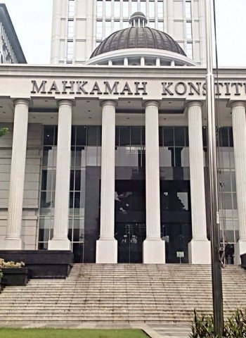 Sidang Gugatan UU Kesehatan: Hakim MK Mendorong Kemenkes dan PB IDI untuk Berpikir Kritis
