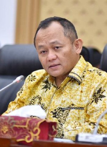 Prabowo Subianto dan Keputusan Tanpa Perombakan Kabinet