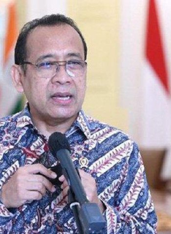 Tiap Kementerian Diminta Menko PMK Siapkan Tindak Lanjut SD-SMP Swasta Gratis