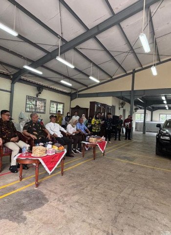 Rolls-Royce Kemensos Laku di Lelang, Hasilnya untuk Pembangunan Rumah Warga Miskin di Makassar