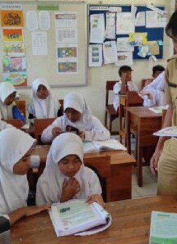 Dukungan Finansial Rp600 Ribu untuk 1,7 Juta Pekerja dan 565 Ribu Guru Honorer