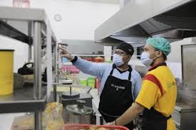 Transformasi Showroom dan Lapangan Futsal Menjadi Dapur Makan Bergizi Gratis