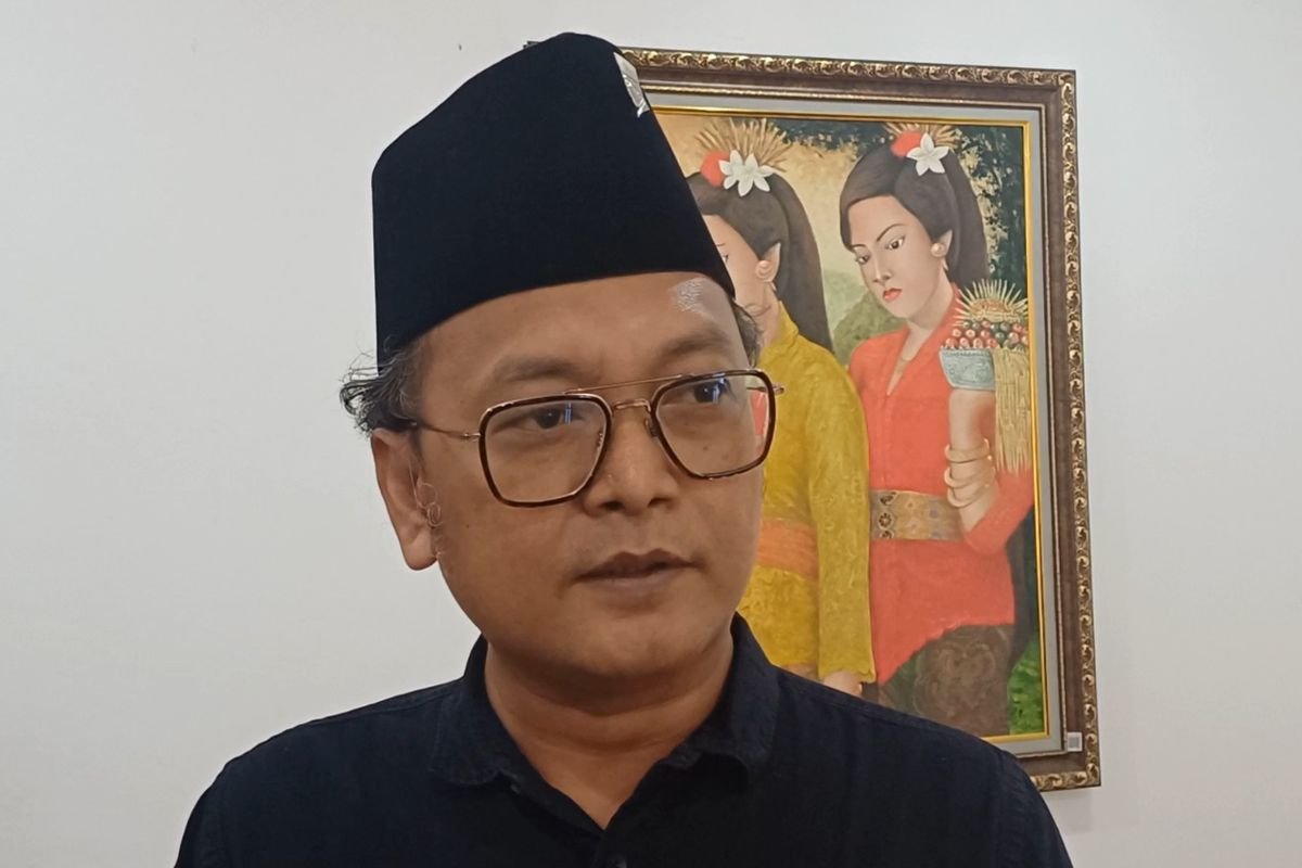 Guntur Romli: Gus Dur dan Marsinah Layak Jadi Pahlawan, Soeharto Tidak