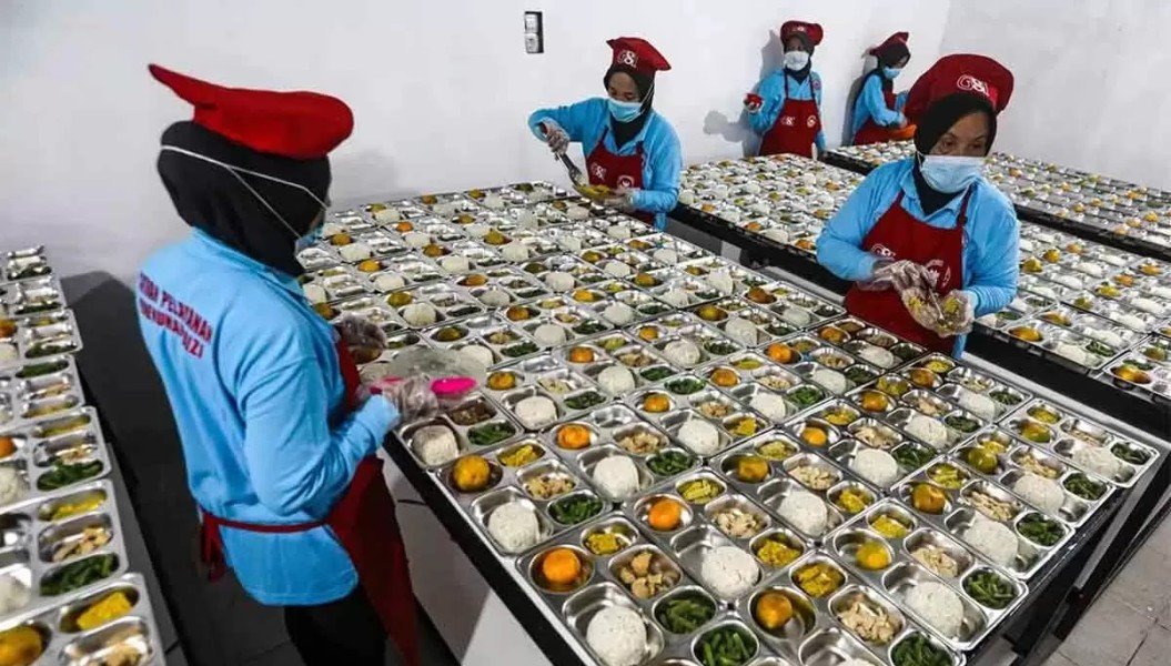 Program Makan Bergizi Gratis: Tantangan dan Janji Perbaikan dari BGn