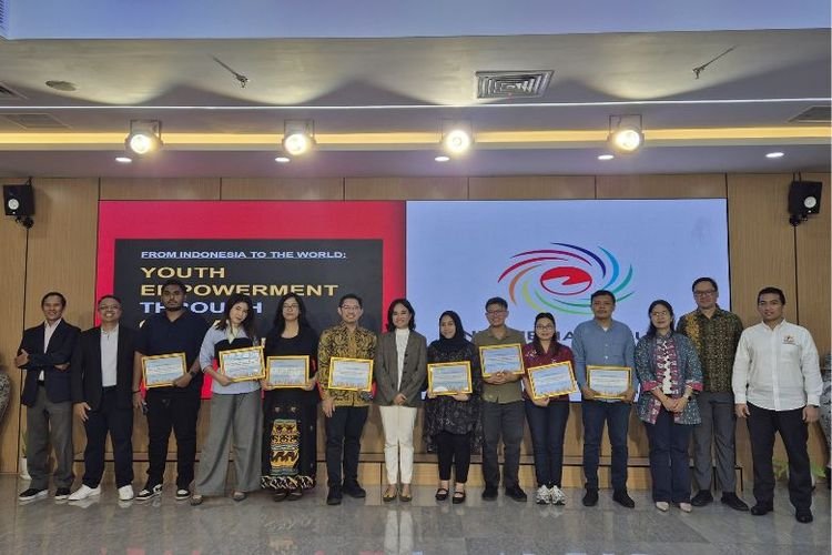 IYCBC Beri Beasiswa Penuh kepada 10 Delegasi Muda Indonesia di ASEAN Plus Three