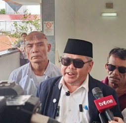 Sidang Gugatan Gibran Ditunda Lagi: Ketidakhadiran Tergugat Menjadi Kendala