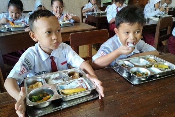 Pengelolaan Anggaran MBG: Transparansi dan Efisiensi di Dapur Sekolah