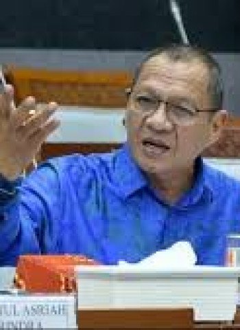 Ketua Komisi VIII Kritik Penurunan Biaya Haji: Potensi Penghematan Lebih Besar