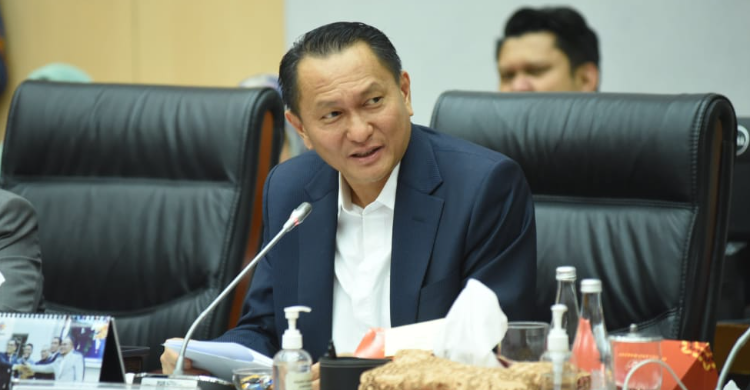 Tak Perlu Panik! DPR Tegaskan Pasokan BBM Aman & SPBU Swasta Dapat Akses dari Pertamina
