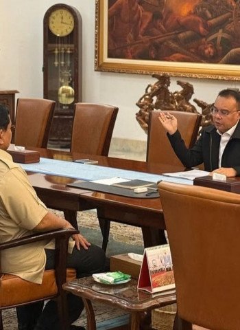 Prabowo dan Dasco Bahas Perkembangan Nasional dan Program Prioritas di Istana Merdeka