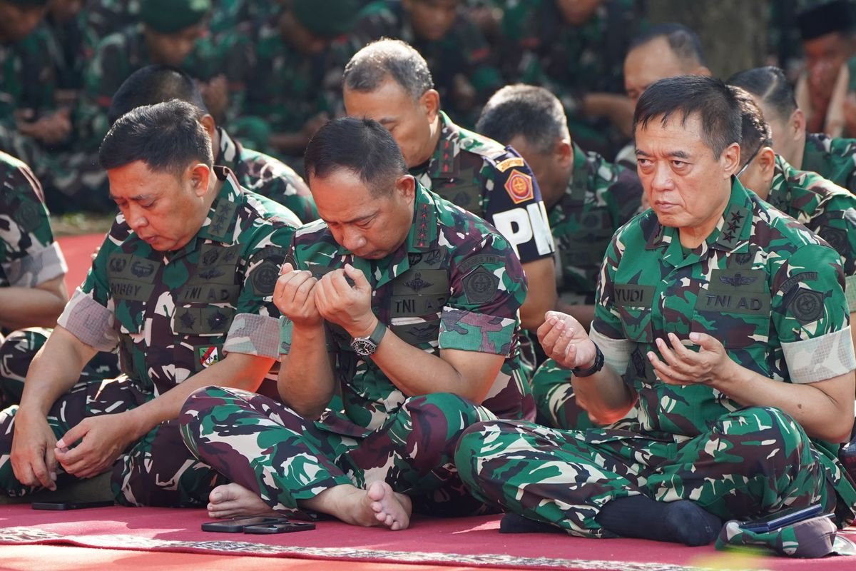 Panglima TNI dan Ribuan Prajurit Gelar Doa Istighosah di Monas