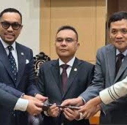 Ahmad Sahroni Kembali Jabat Pimpinan Komisi III DPR Setelah MKD Nyatakan Tidak Ada Pelanggaran