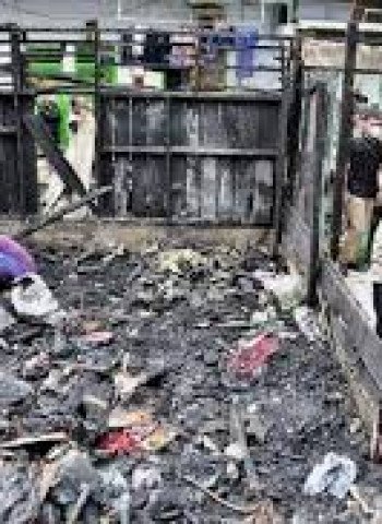 Pinta Korban Kebakaran Mampang ke Wali Kota: Bantu Bangun Rumah Lagi Ya