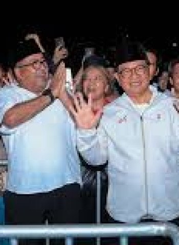 Pramono dan Rano Karno Hadiri Transisi Ramadhan di Bundaran HI dengan Harapan Baru Tahun Depan