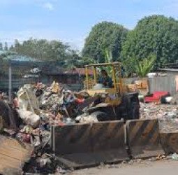 Kondisi Memprihatinkan TPS Budi Dharma Marunda: Bau Busuk Menyengat dan Sampah Meluber ke Jalan