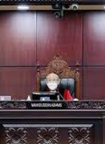 MK Hapus Frasa Bermakna Ganda dalam Pasal Perintangan Penyidikan demi Kepastian Hukum
