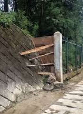 Akses Hutan Kota Cawang Ditutup Total Usai Temuan Aktivitas Mencurigakan di Malam Hari